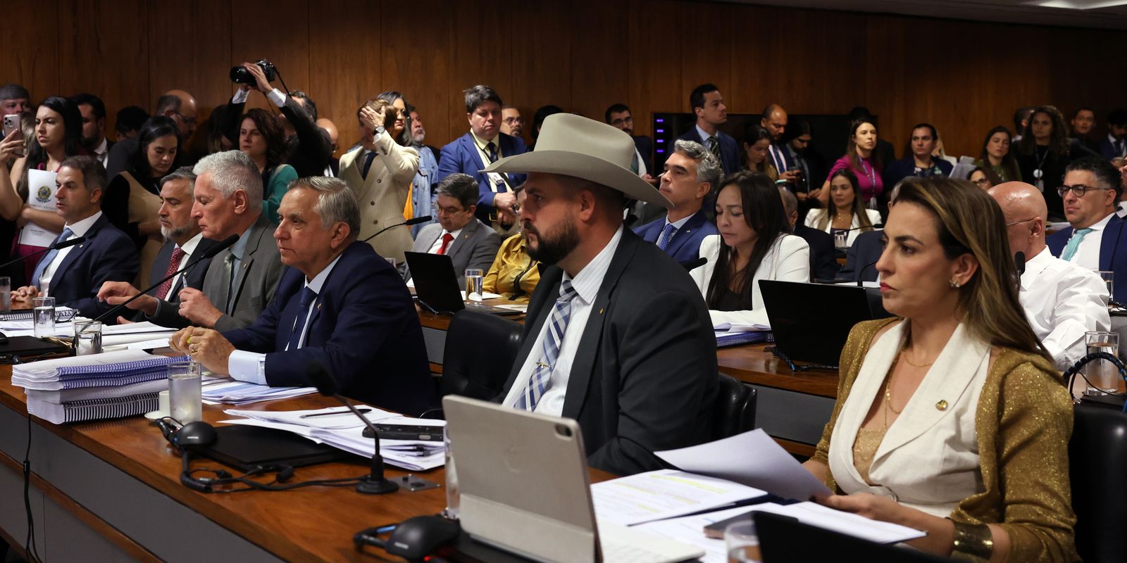 CPMI do INSS convida ministro da CGU, advogado-geral e diretor da PF