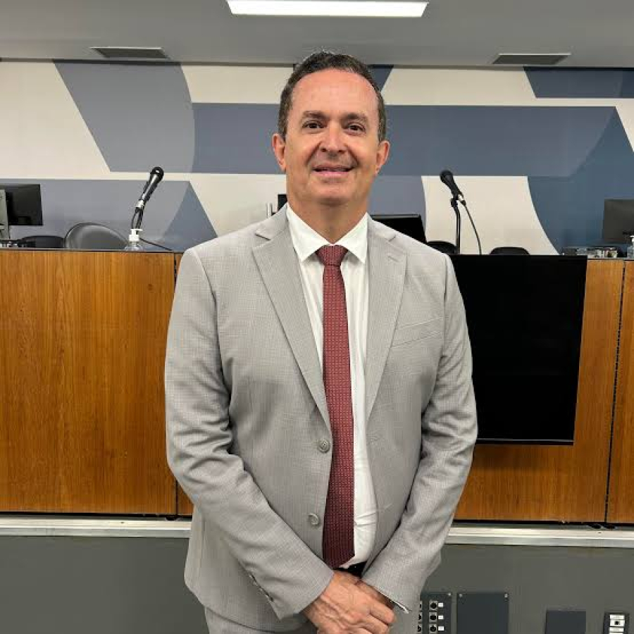 Oscar Teixeira teve 9 votos em Várzea da Palma em 2022 e, mesmo assim, destinou mais de R$ 11 milhões ao município